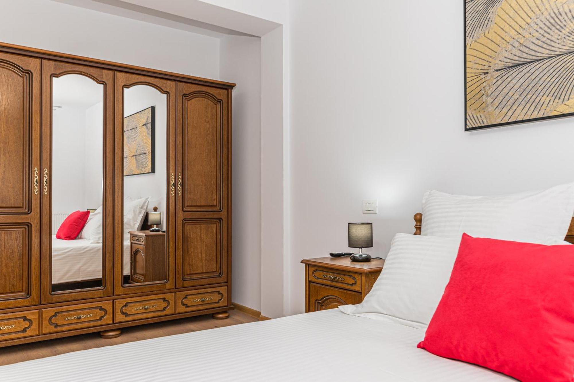 Apartamente Lavender Брашов Экстерьер фото